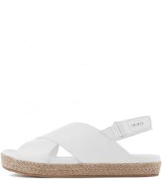 Белые сандалии из натуральной кожи Dkny