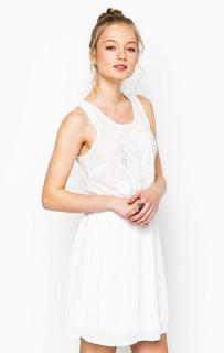 Короткое белое платье без рукавов Glamorous