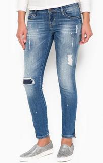 Синие зауженные рваные джинсы Guess