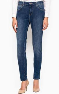 Джинсы бойфренды со стандартной посадкой Wrangler