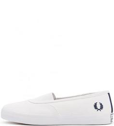 Текстильные слипоны с логотипом бренда Fred Perry