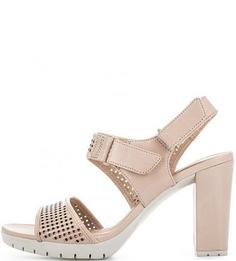 Бежевые кожаные босоножки на липучках Clarks