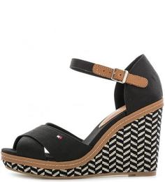 Черные босоножки на танкетке Tommy Hilfiger