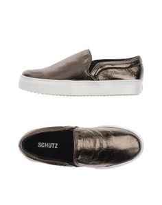 Низкие кеды и кроссовки Schutz