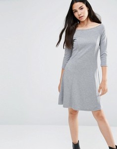 Короткое приталенное платье Vero Moda - Серый