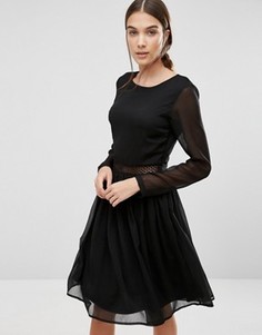 Платье с длинными рукавами и кружевной вставкой Y.A.S Marissa - Черный