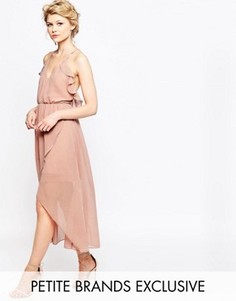 Платье на тонких бретельках с запахом и оборками True Decadence Petite - Розовый