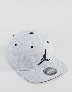 Серая бейсболка Nike Jordan Jumpman 834889-063 - Серый