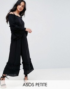 Комбинезон из жатой ткани с открытыми плечами и оборками ASOS PETITE - Черный