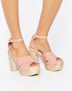 Кожаные босоножки на каблуке ASOS TOUCHED - Бежевый