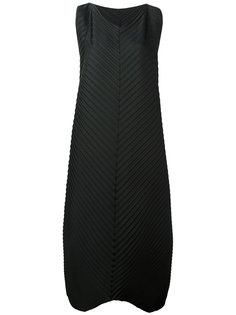 long pleated dress  Issey Miyake
