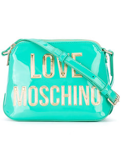 сумка на плечо с золотистым логотипом Love Moschino