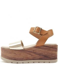 Кожаные двухцветные босоножки на массивной танкетке Fornarina