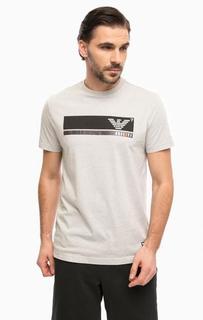 Серая футболка с принтом EA7