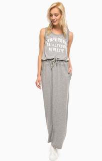 Серое длинное платье с карманами и принтом Superdry