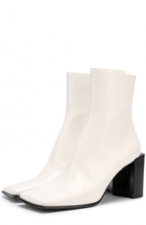Лаковые ботильоны на геометричном каблуке Balenciaga