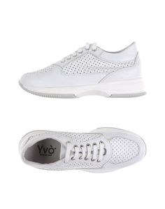 Низкие кеды и кроссовки YvÒ®