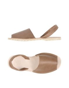 Сандалии Walk AND Love