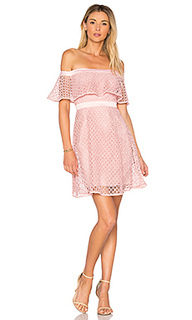 Кружевное платье с открытыми плечами - Bardot