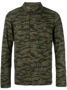 куртка с камуфляжным принтом Carhartt