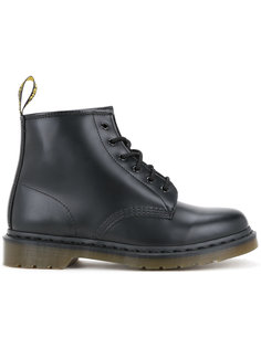6 eye boots Dr. Martens