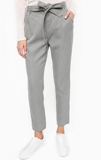 Зауженные брюки с поясом на талии Mustang