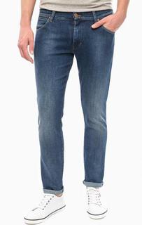 Зауженные синие джинсы Wrangler