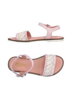 Сандалии Fendi