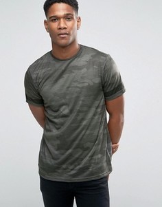 Камуфляжная футболка с полоской на рукавах New Look - Серый