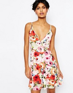 Короткое приталенное платье с цветочным принтом и бретельками ASOS - Мульти