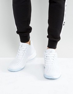 Белые кроссовки Nike Jordan B. Fly 881444-100 - Белый