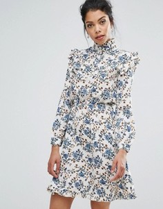 Платье с высоким воротом, оборками и принтом Boohoo - Мульти