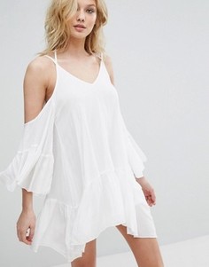 Платье из жатого хлопка с открытыми плечами Missguided - Кремовый