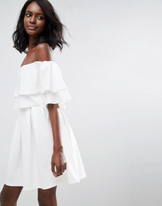 Платье мини с открытыми плечами и оборками ASOS - Белый