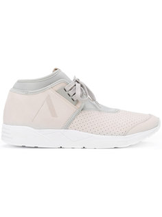 Falcon perforated trainers Arkk