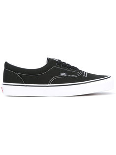 contrast trainers  Vans
