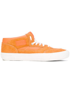contrast trainers  Vans