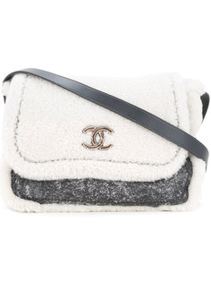 сумка на плечо с мехом  Chanel Vintage