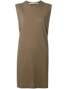 oversized tank  Isabel Benenato