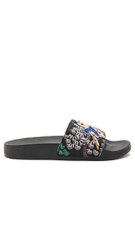 Слайды sparkly - Steve Madden