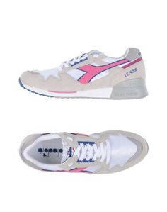 Низкие кеды и кроссовки Diadora