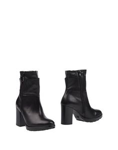 Полусапоги и высокие ботинки Tosca BLU Shoes