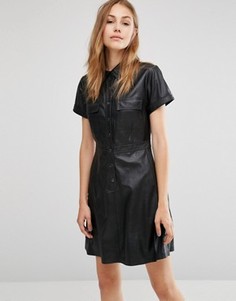 Платье-рубашка с короткими рукавами из искусственной кожи BCBGMAXAZRIA - Черный