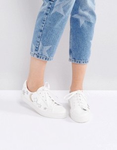 Кроссовки со звездами и луной ASOS DELILAH - Белый