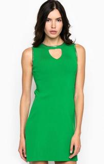 Зеленое платье с металлическим декором Guess