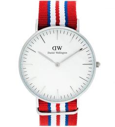 Часы округлой формы со съемным текстильным ремешком Daniel Wellington