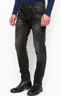 Зауженные джинсы с декоративными заломами Wrangler