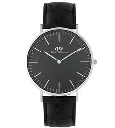 Часы с кожаным браслетом с выделкой под рептилию Daniel Wellington