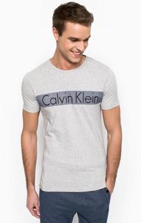 Серая хлопковая футболка с принтом Calvin Klein Jeans