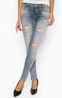 Рваные джинсы с кружевными заплатами MET